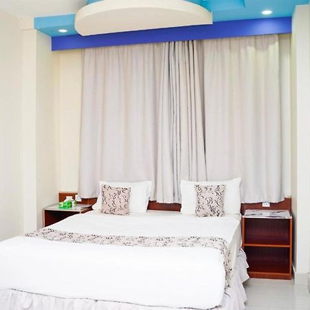 זאב Al Bayrahaa Hotel Apartments מראה חיצוני תמונה